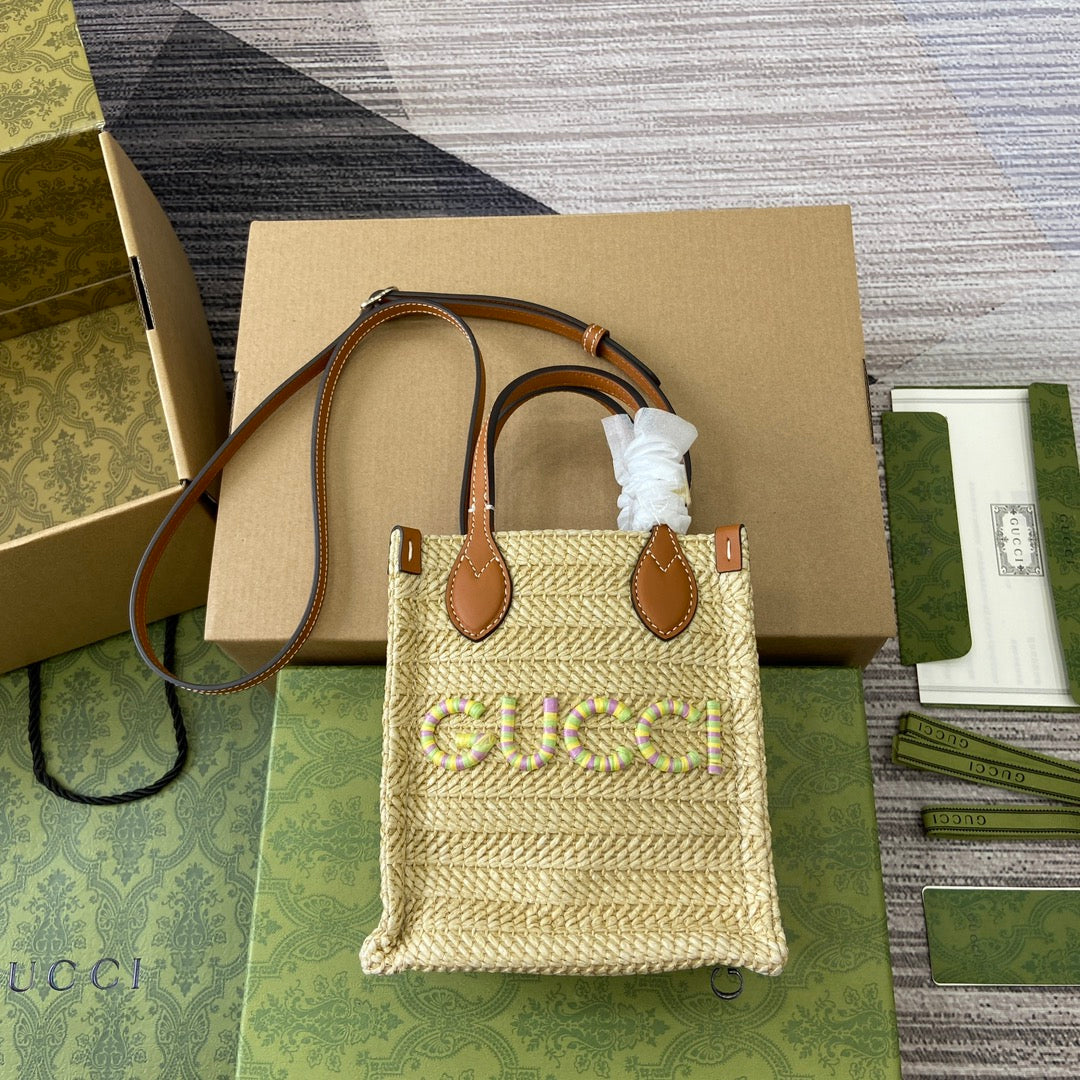 MINI SAC CABAS EN RAPHIA AVEC LOGO 18