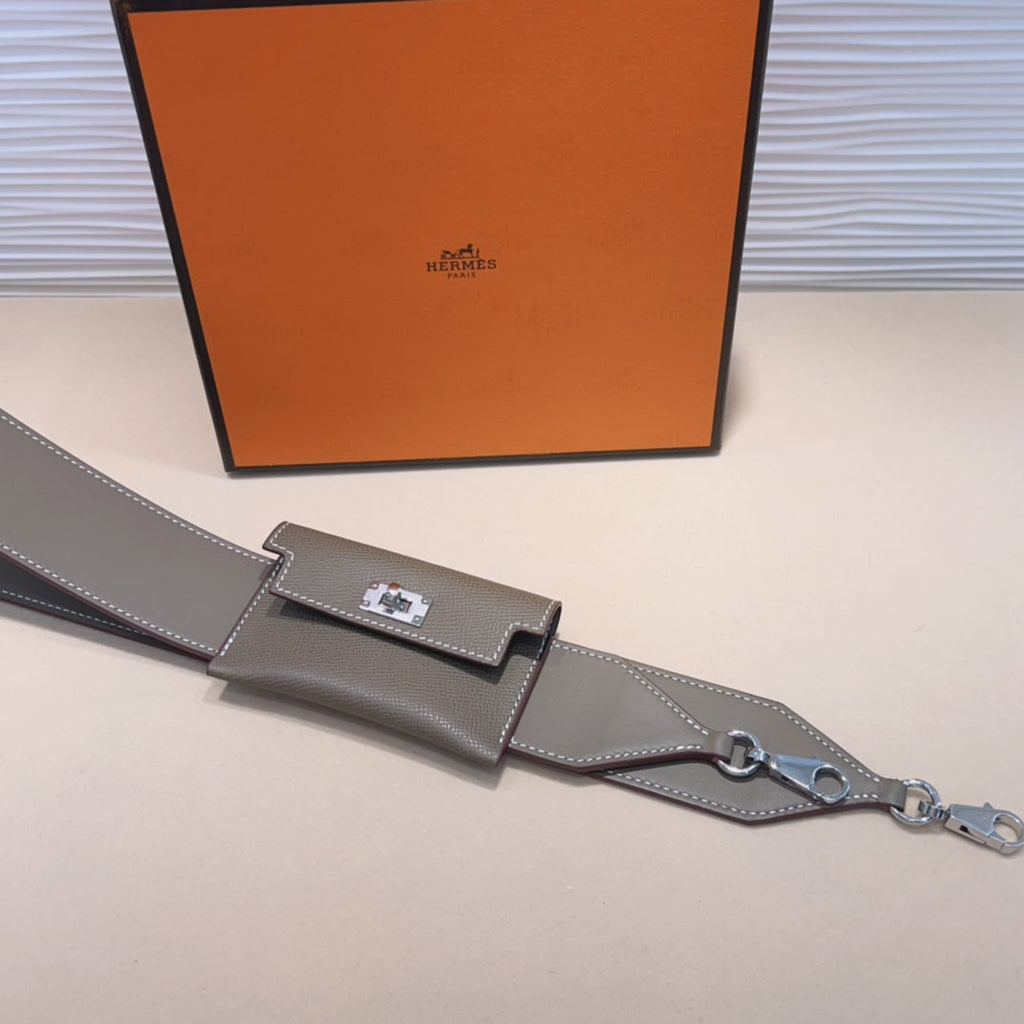 KELLY POCKET 50MM GRIS EPSOM QUINCAILLERIE ARGENTÉE BANDOULIÈRE 