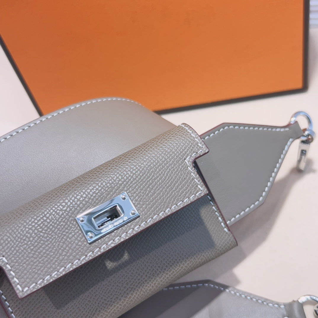 KELLY POCKET 50MM GRIS EPSOM QUINCAILLERIE ARGENTÉE BANDOULIÈRE 
