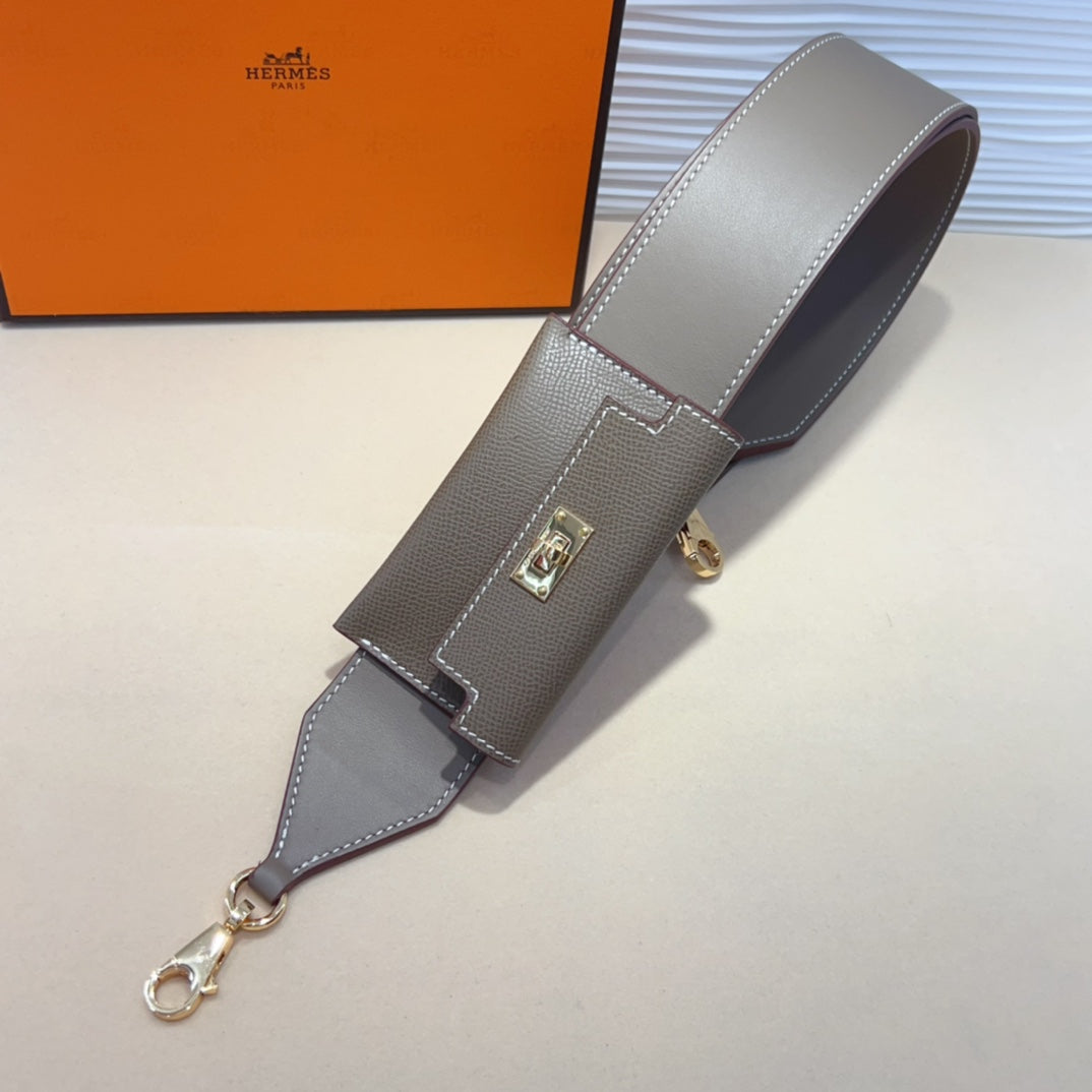 KELLY POCKET 50MM EPSOM GRIS BANDOULIÈRE EN ACIER DORÉ 