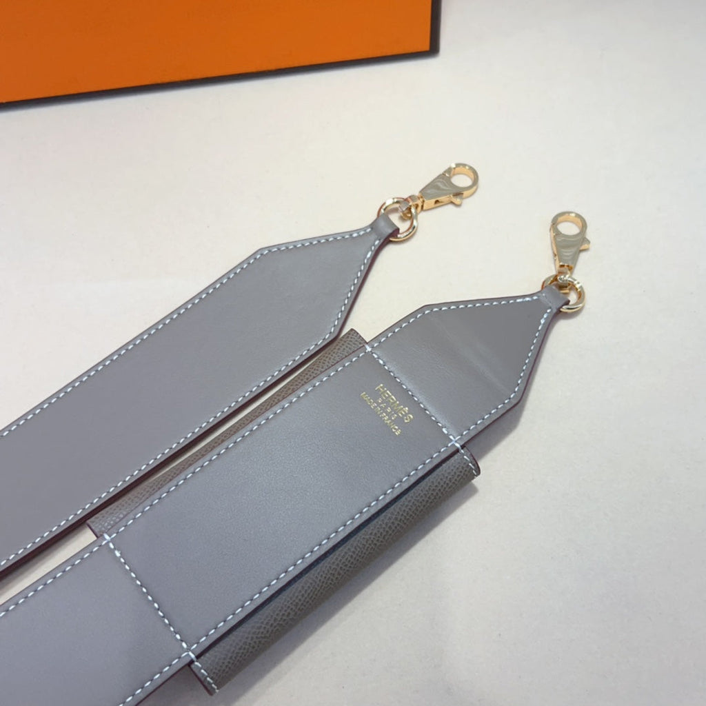 KELLY POCKET 50MM GREY EPSOM GOLD HARDWARE SHOULDER STRAP