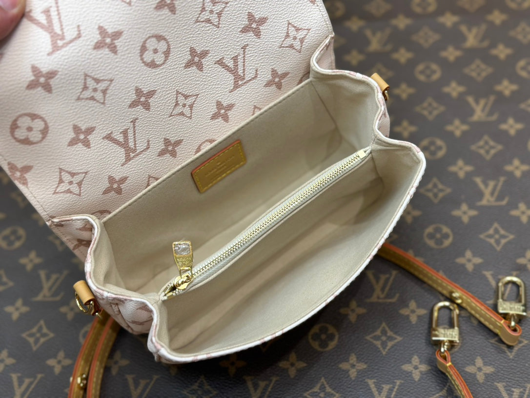 POCHETTE METIS EAST WEST 21.5 MONOGRAM DUNE TOILE