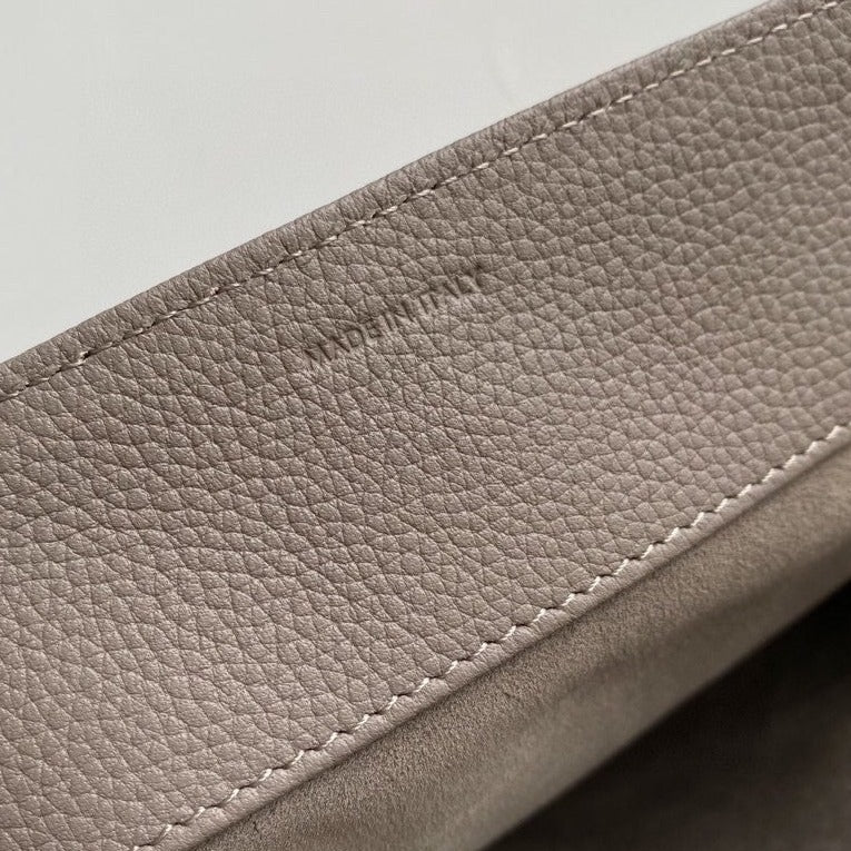 SAC SOUPLE 38 CUIR DE VEAU PEBBLE