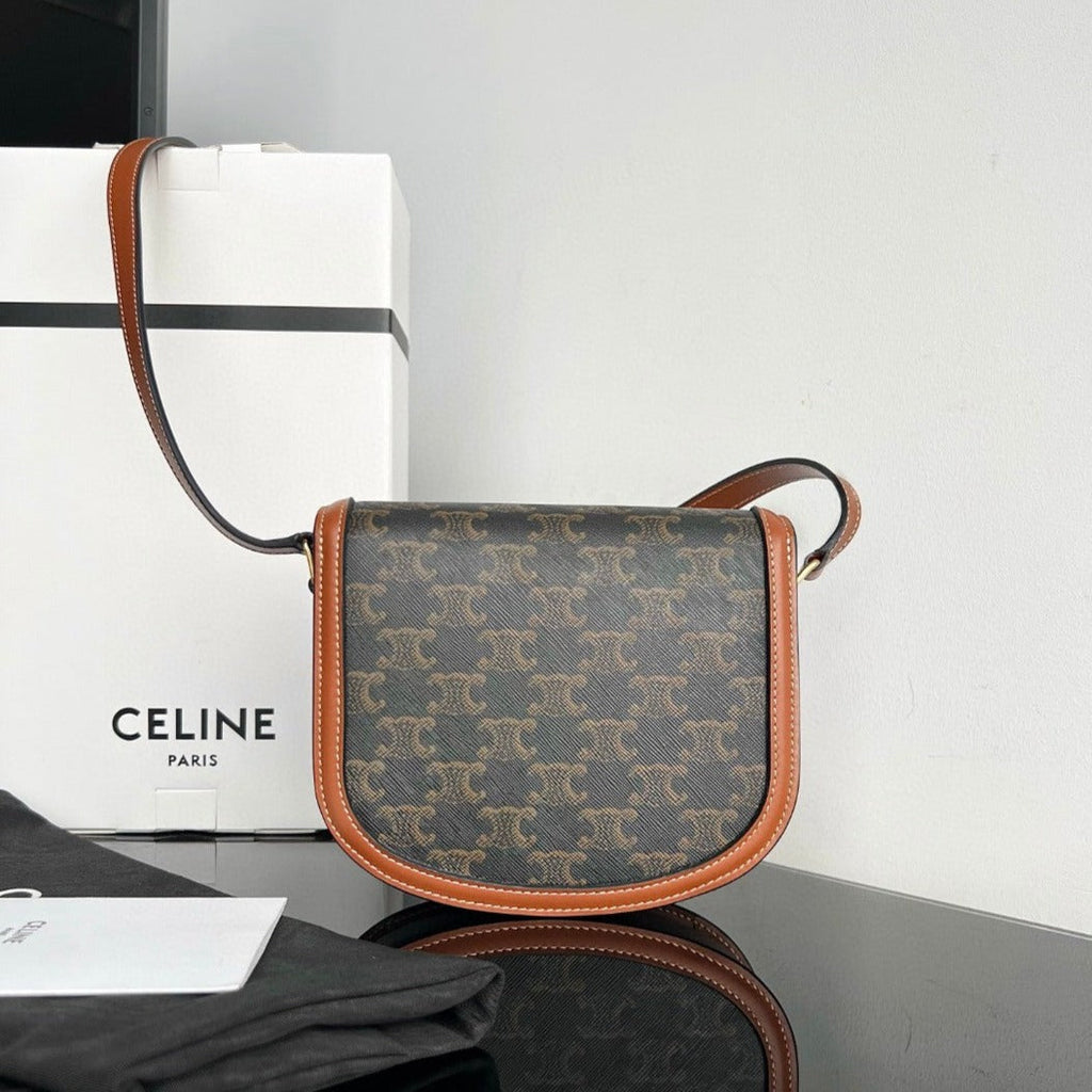 TRIOMPHE 15 BLACK PATTERN CALFSKIN HANDBAG