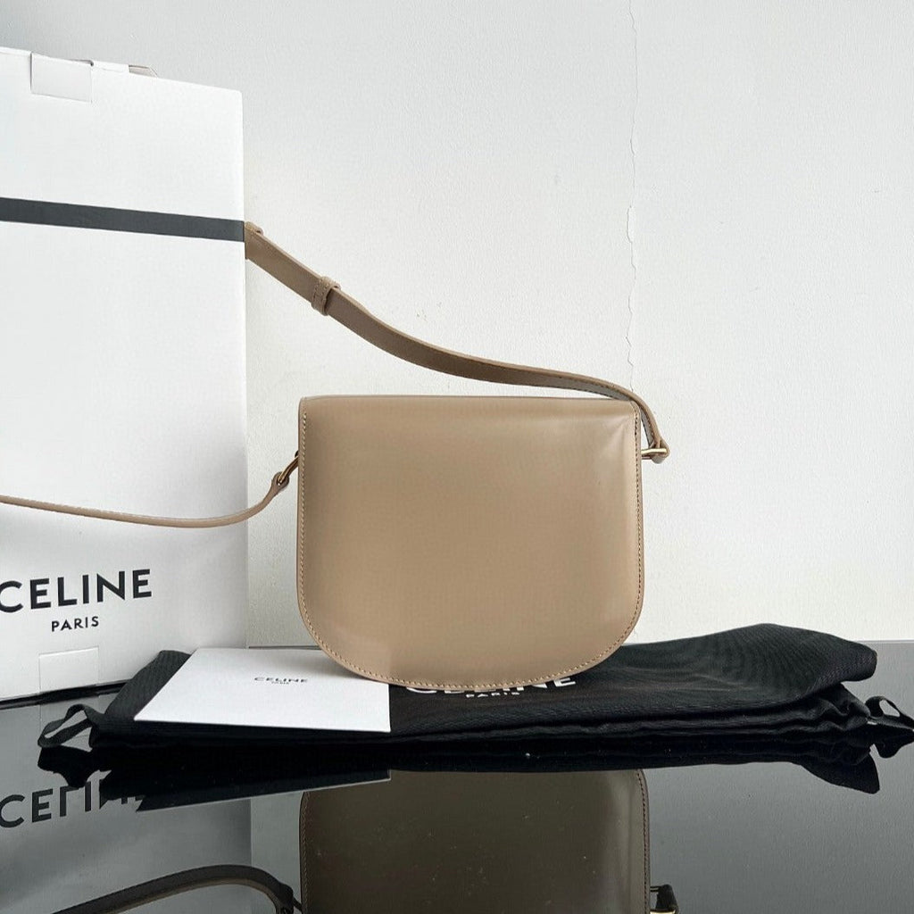 SAC À MAIN TRIOMPHE 15 EN CUIR DE VEAU GRIS CRÈME