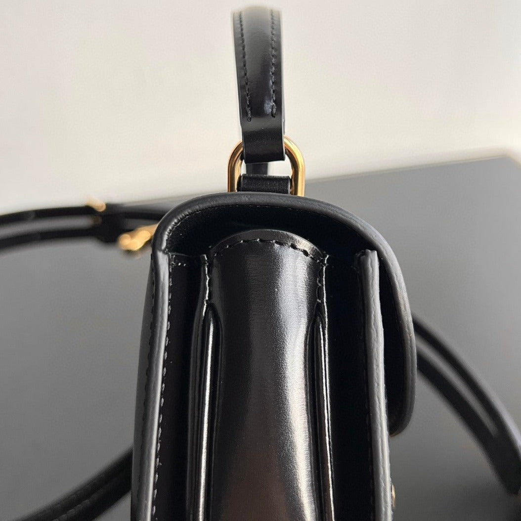 TRIOMPHE 15 BLACK CALFSKIN HANDBAG