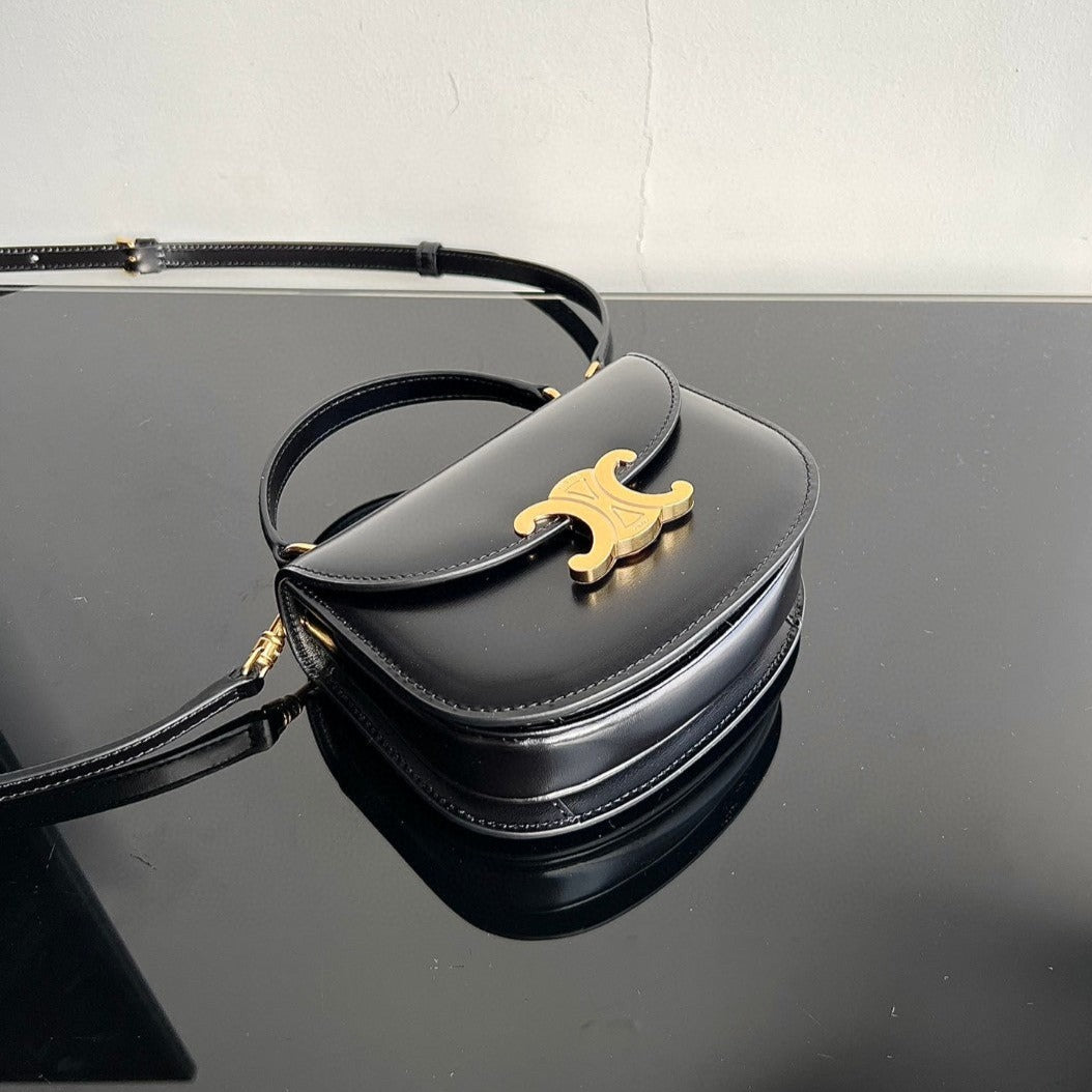 SAC À MAIN TRIOMPHE 15 EN CUIR DE VEAU NOIR