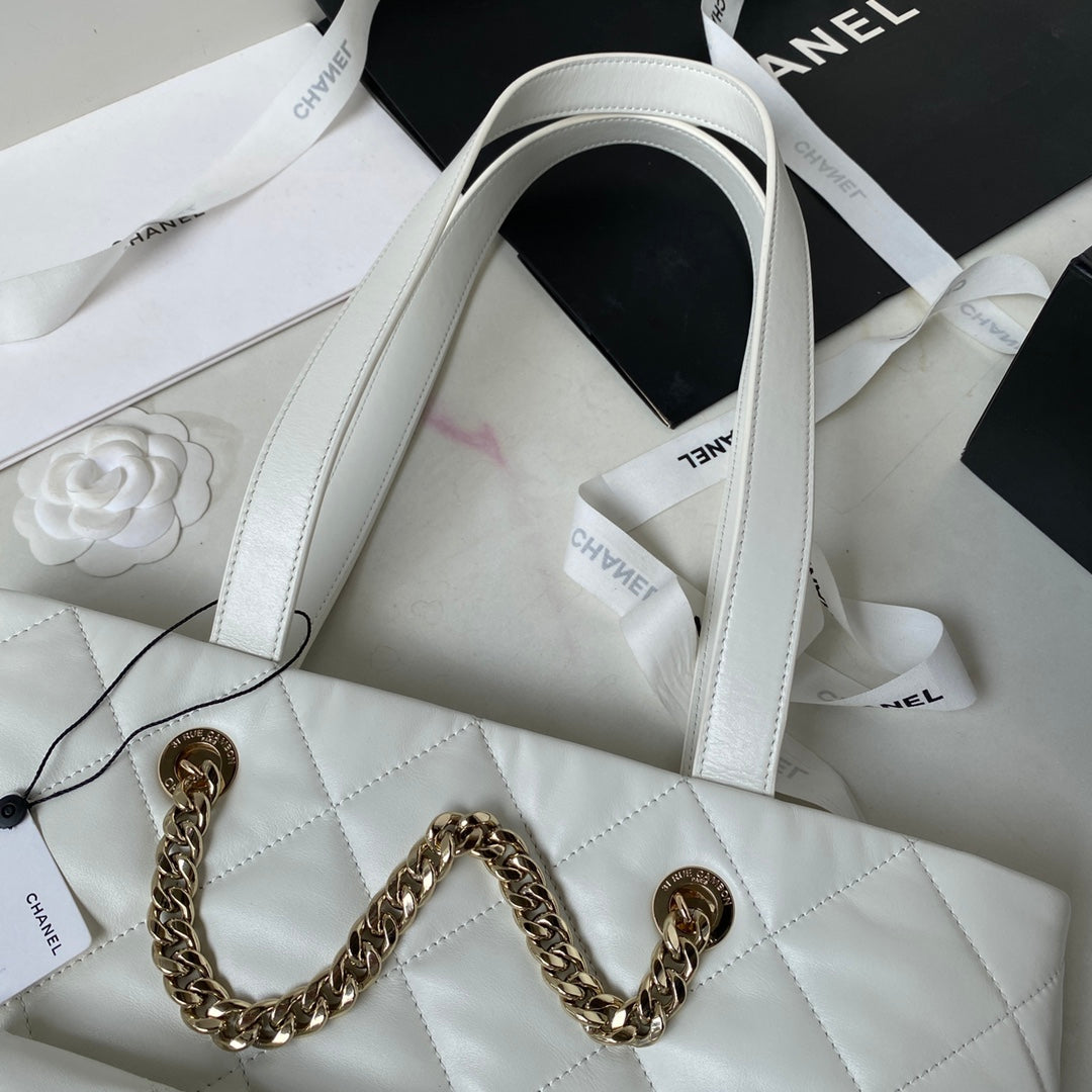 23P HOBO SHOPPING WHITE CALFSKIN GOLD HARDWARE