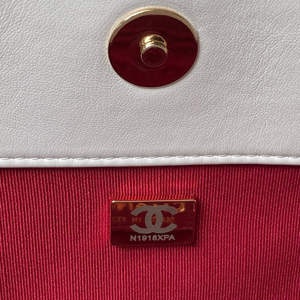 23P HOBO SHOPPING WHITE CALFSKIN GOLD HARDWARE