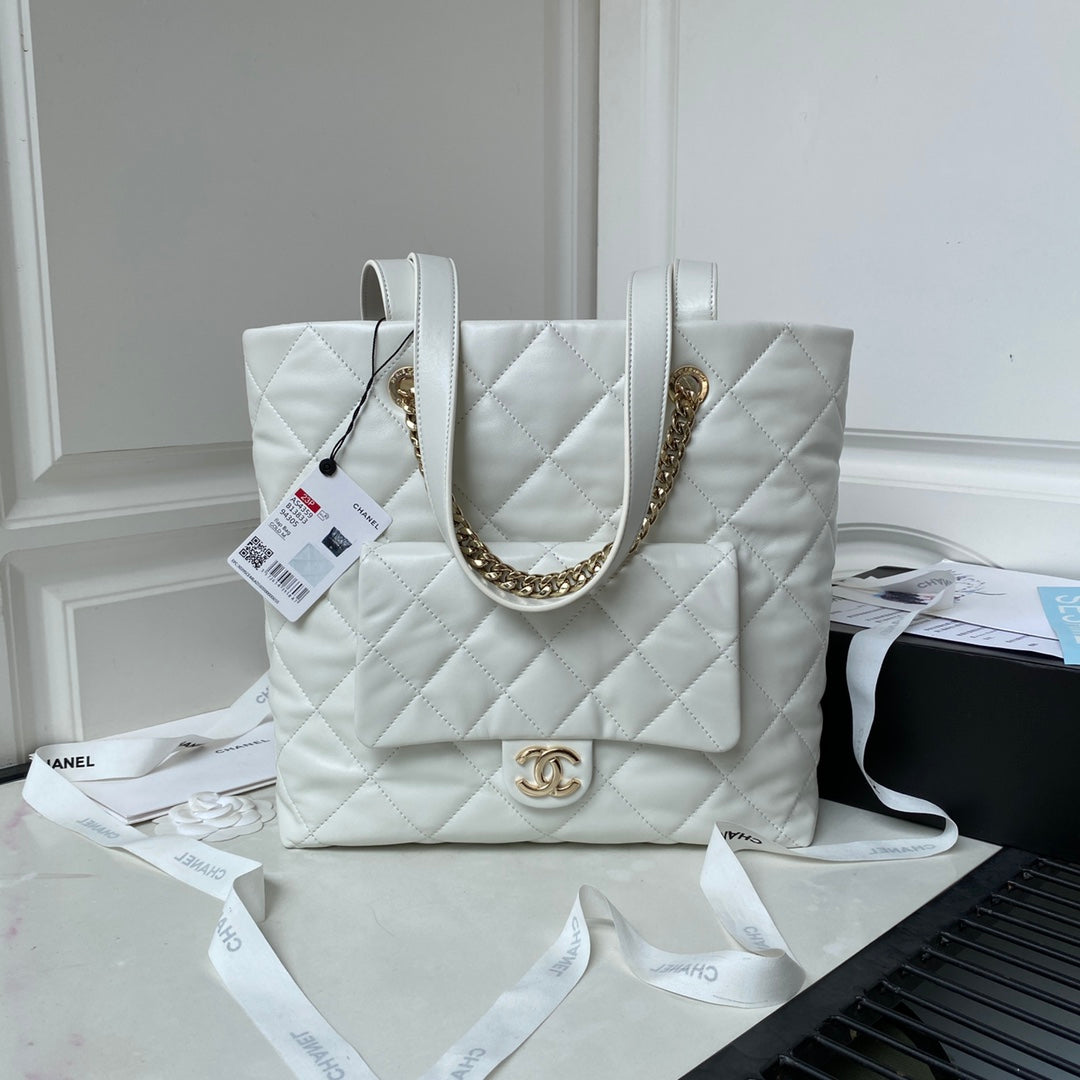 23P HOBO SHOPPING WHITE CALFSKIN GOLD HARDWARE