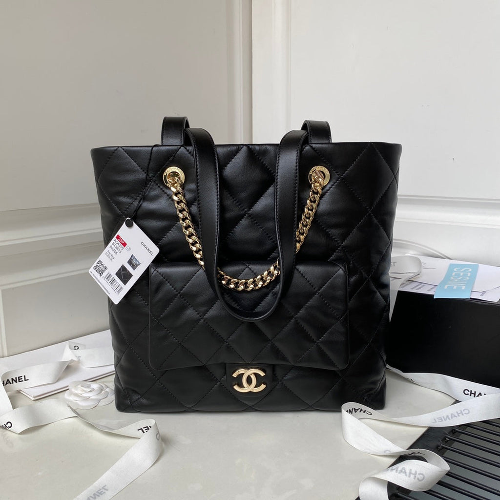 23P HOBO SHOPPING BLACK CALFSKIN GOLD HARDWARE