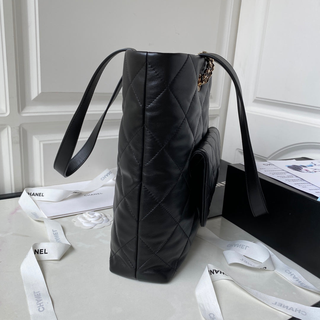 23P HOBO SHOPPING BLACK CALFSKIN GOLD HARDWARE
