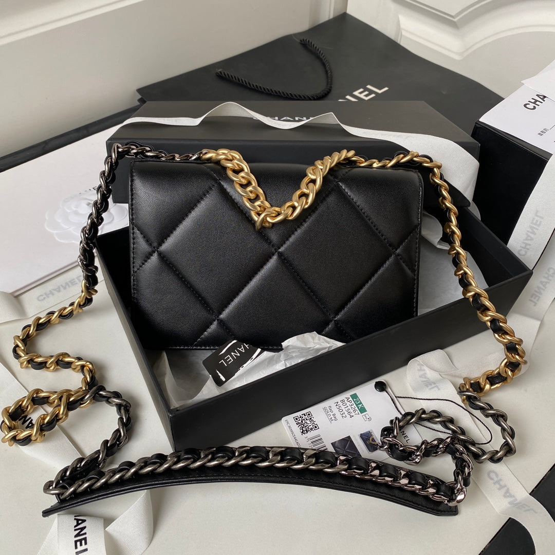 19 WOC 19CM CUIR D'AGNEAU NOIR QUINCAILLERIE OR