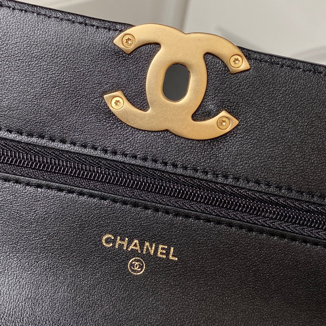 19 WOC 19CM CUIR D'AGNEAU NOIR QUINCAILLERIE OR