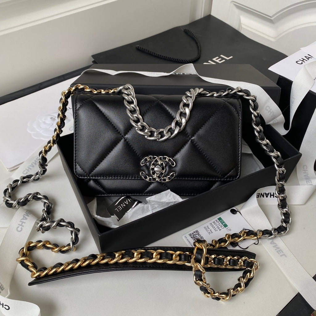 19 WOC 19CM CUIR D'AGNEAU NOIR QUINCAILLERIE ARGENTÉE