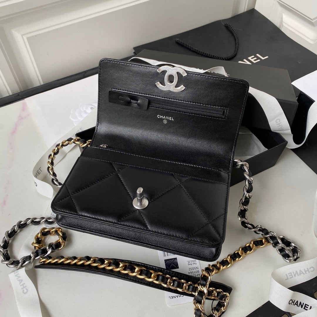 19 WOC 19CM CUIR D'AGNEAU NOIR QUINCAILLERIE ARGENTÉE