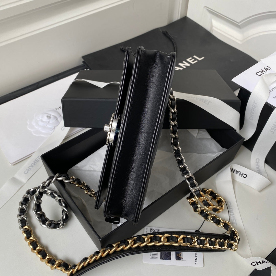 19 WOC 19CM CUIR D'AGNEAU NOIR QUINCAILLERIE ARGENTÉE