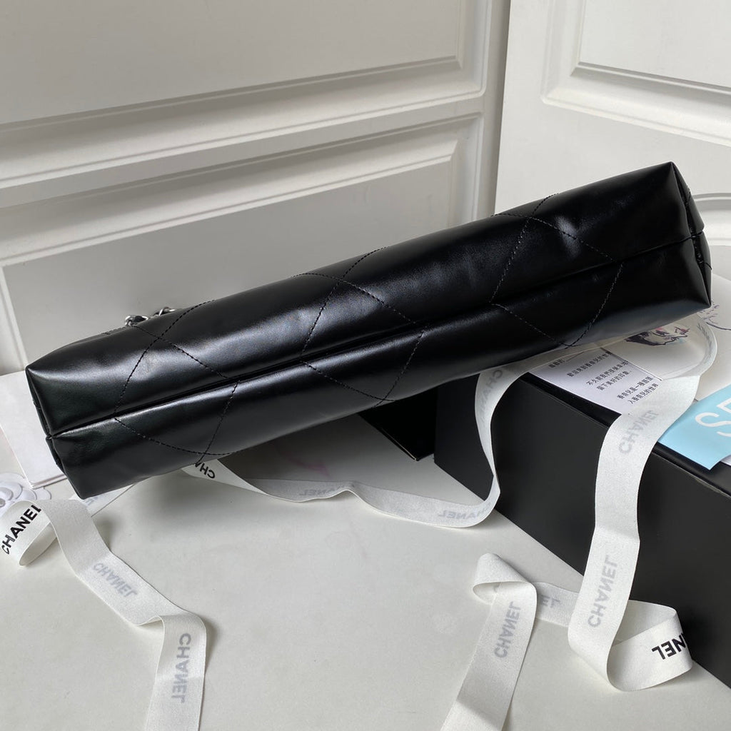 24C CC HOBO 22 BAG 45CM BLACK LAMBSKIN