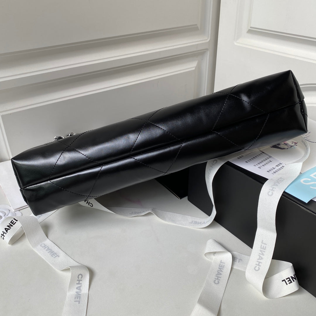24C CC HOBO 22 BAG 45CM BLACK LAMBSKIN