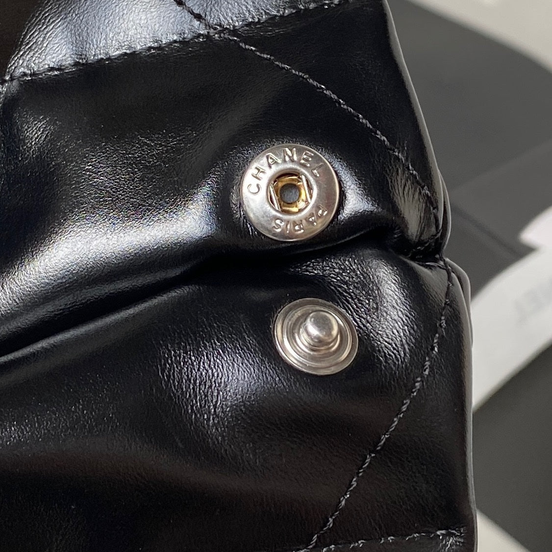 24C CC HOBO 22 BAG 45CM BLACK LAMBSKIN