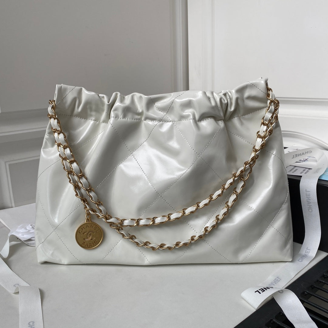24C CC HOBO 22 BAG 45CM LIGHT GREY LAMBSKIN