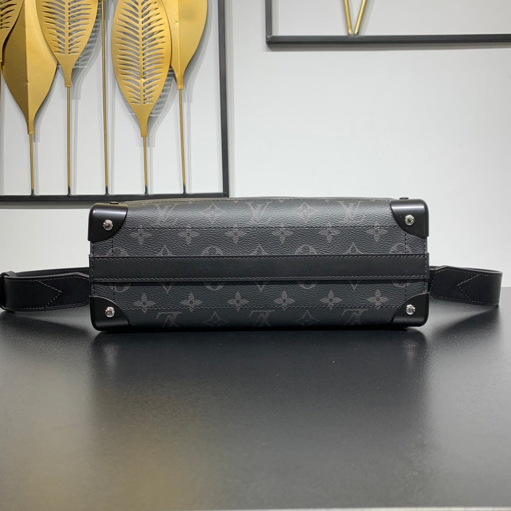 SOUL TRUNK EAST WEST 29 EN TOILE ECLIPSE MONOGRAMME NOIRE