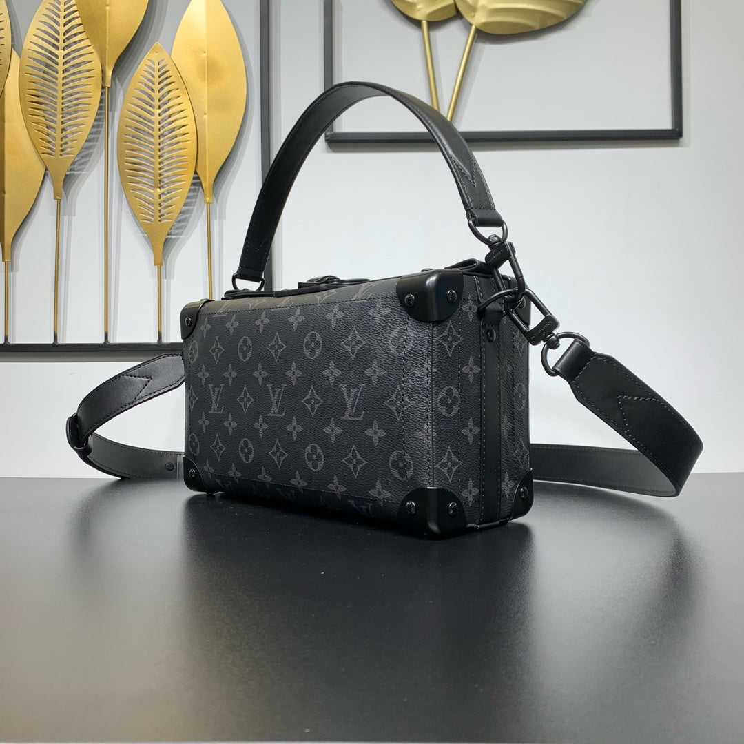 SOUL TRUNK EAST WEST 29 EN TOILE ECLIPSE MONOGRAMME NOIRE