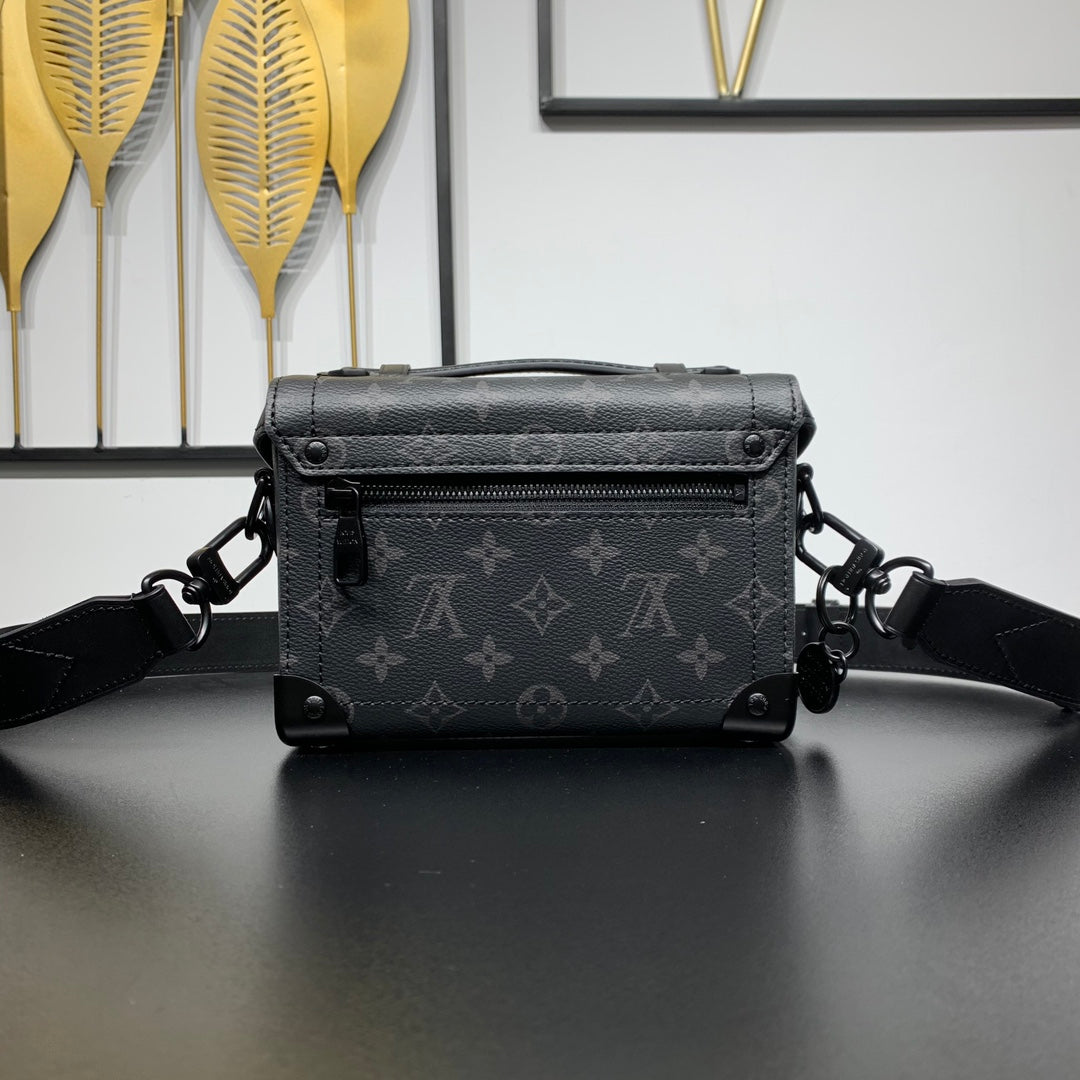 SOUL TRUNK 19 EN TOILE ECLIPSE MONOGRAMME NOIRE