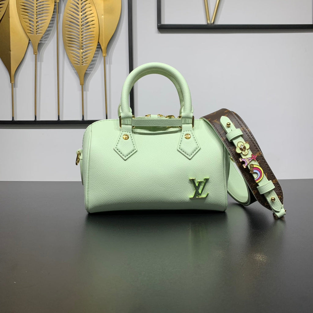 SPEEDY 18 EN CUIR DE VEAU VERT PASTEL ACIER DORÉ