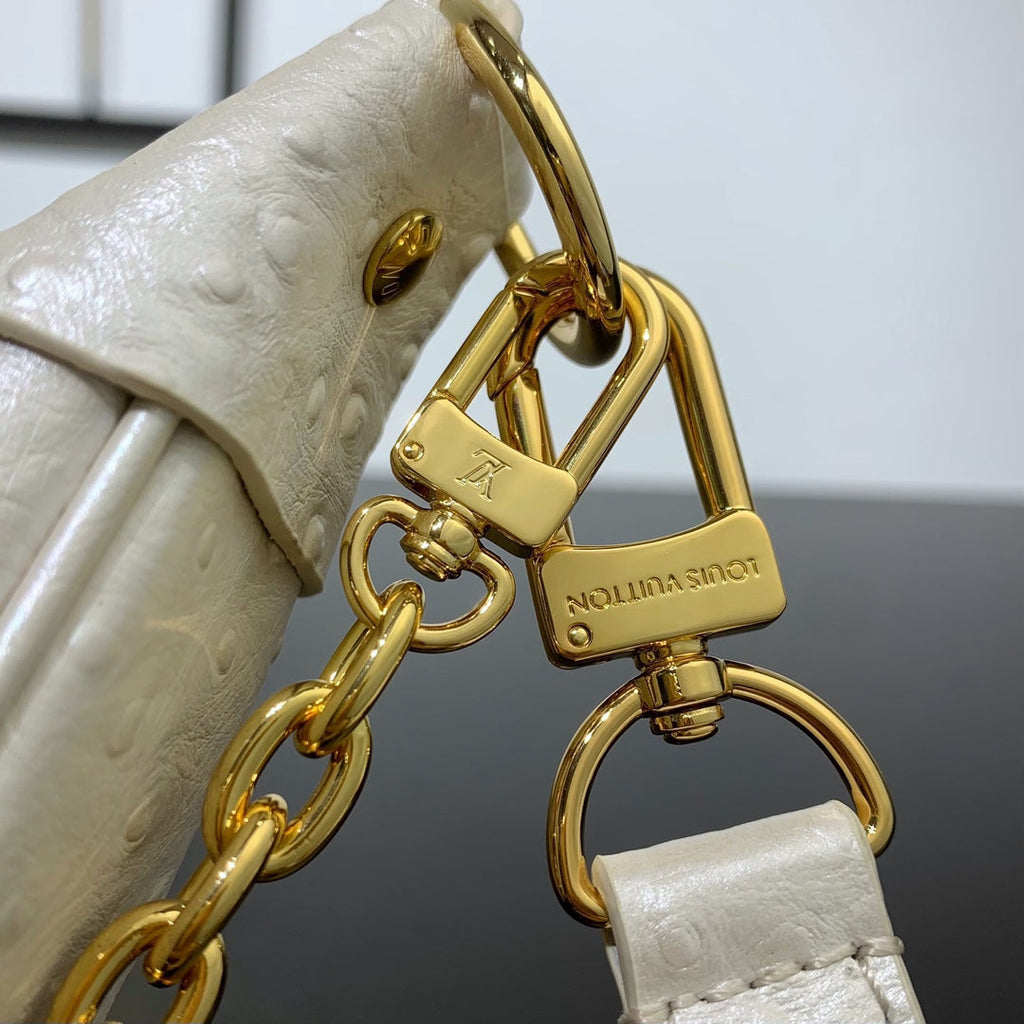 LOOP 23 EN CUIR D'AUTRUCHE BLANC PERLÉ QUINCAILLERIE DORÉ