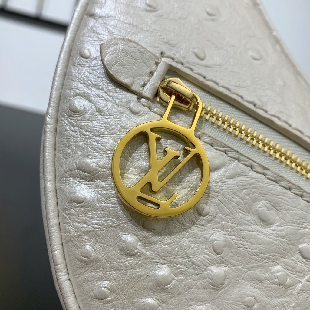 LOOP 23 EN CUIR D'AUTRUCHE BLANC PERLÉ QUINCAILLERIE DORÉ