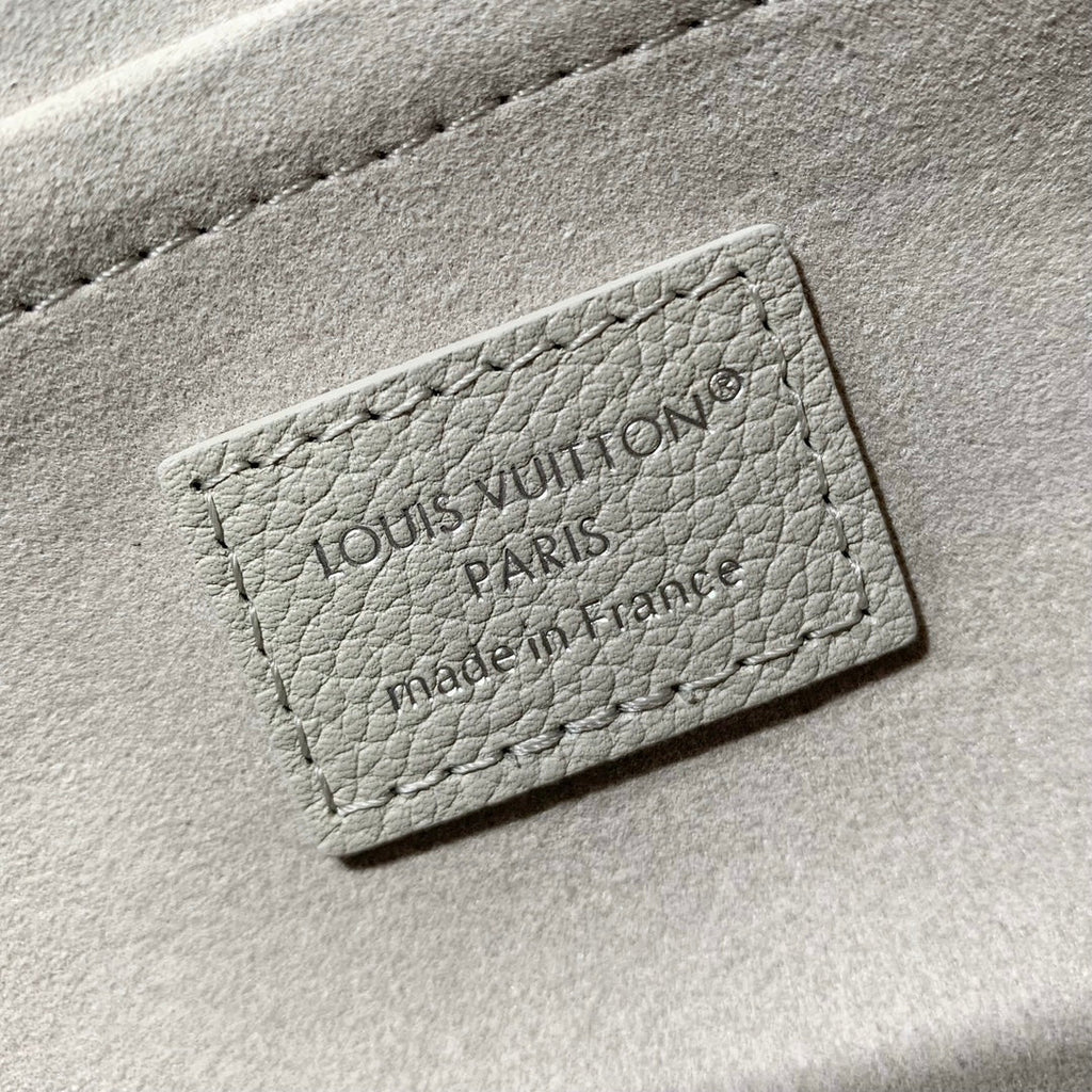 LV SPEEDY BANDOULIERE 20 BRUME GRIS MONOGRAMME EMPREINTE CUIR 205495