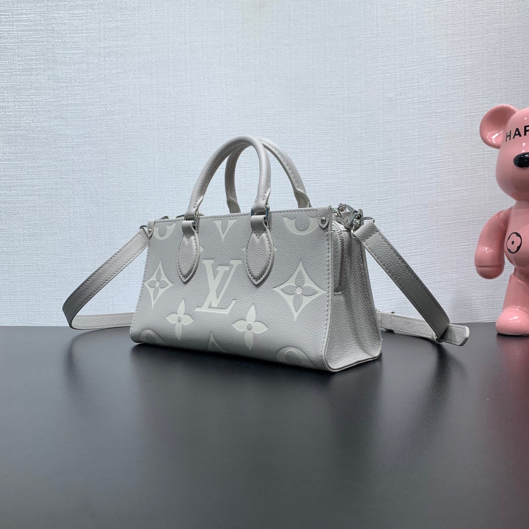 LV ONTHEGO EAST WEST CUIR EMPREINTE MONOGRAMME GRIS 205497
