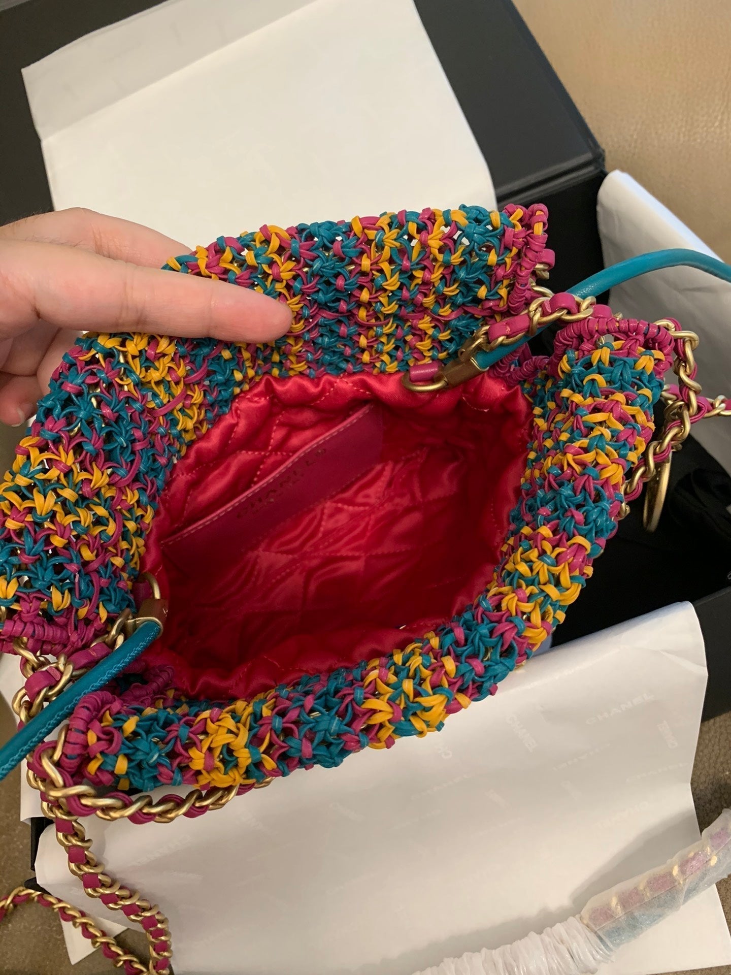 CC 22 HOBO 23CM CUIR DE VEAU MACRAMÉ MULTICOLORE QUINCAILLERIE DORÉ