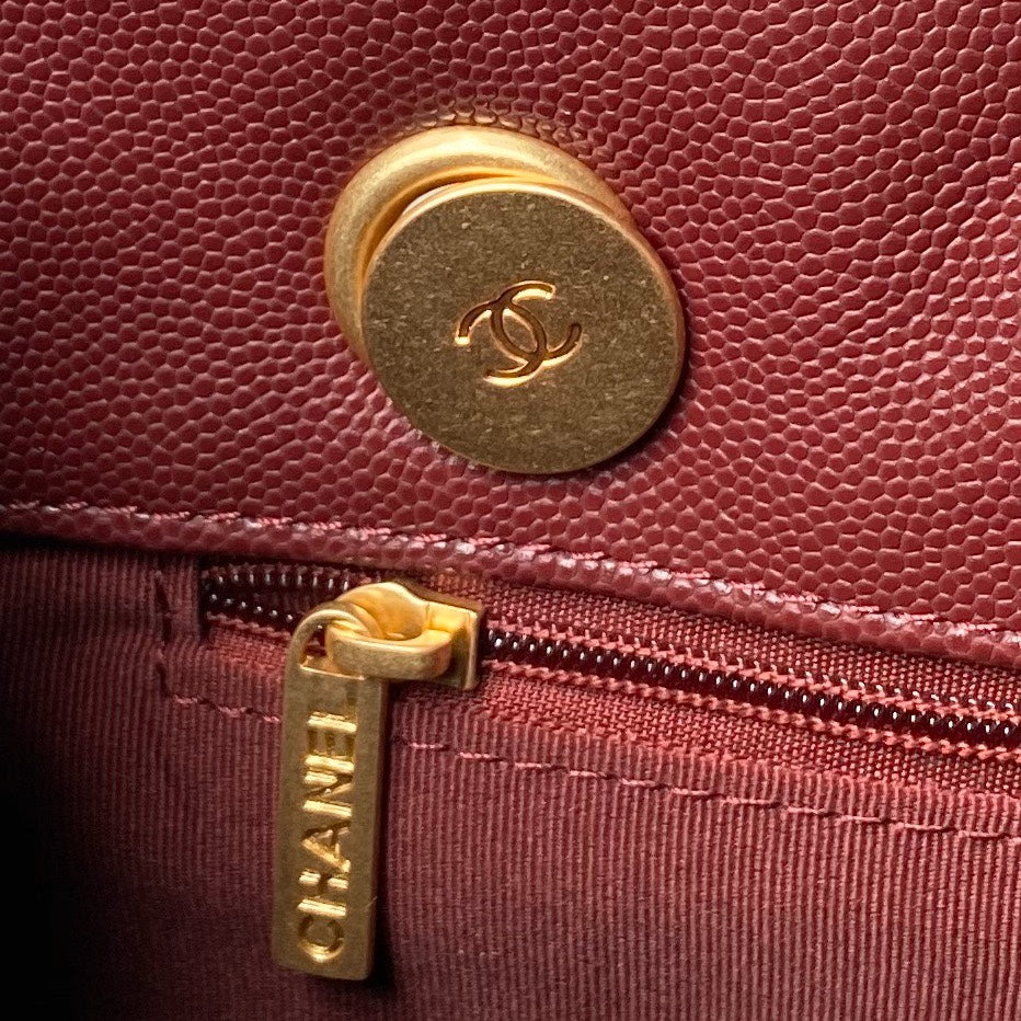 24A SHOPPING BAG 30CM BURGUNDY CAVIAR GOLD HARDWARE