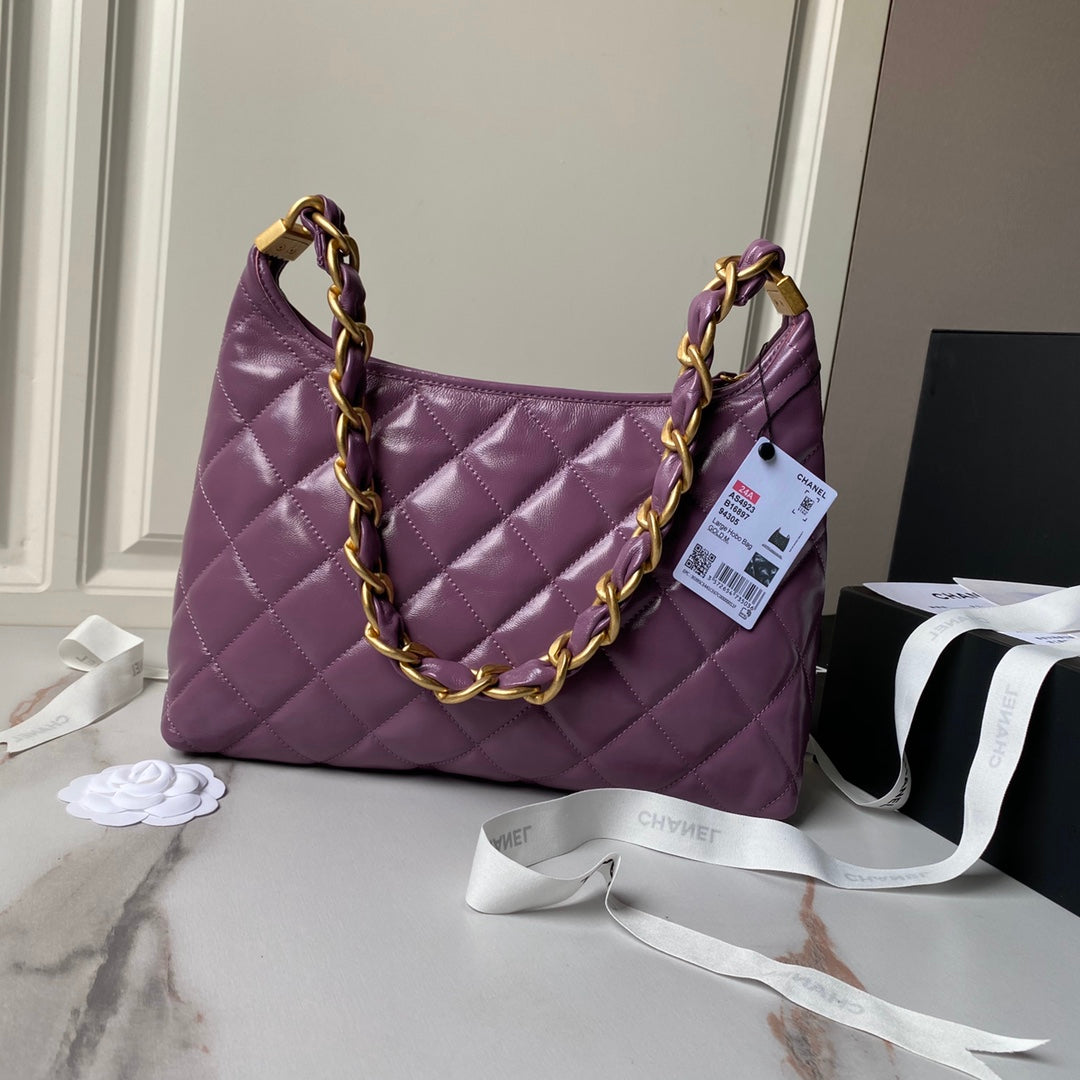 SAC HOBO 24A 38 CM EN CUIR DE VEAU VIOLET QUINCAILLERIE DORÉ