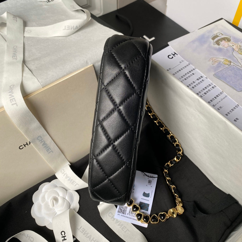 24P CC HOBO BAG 20CM BLACK LAMBSKIN GOLD HARDWARE