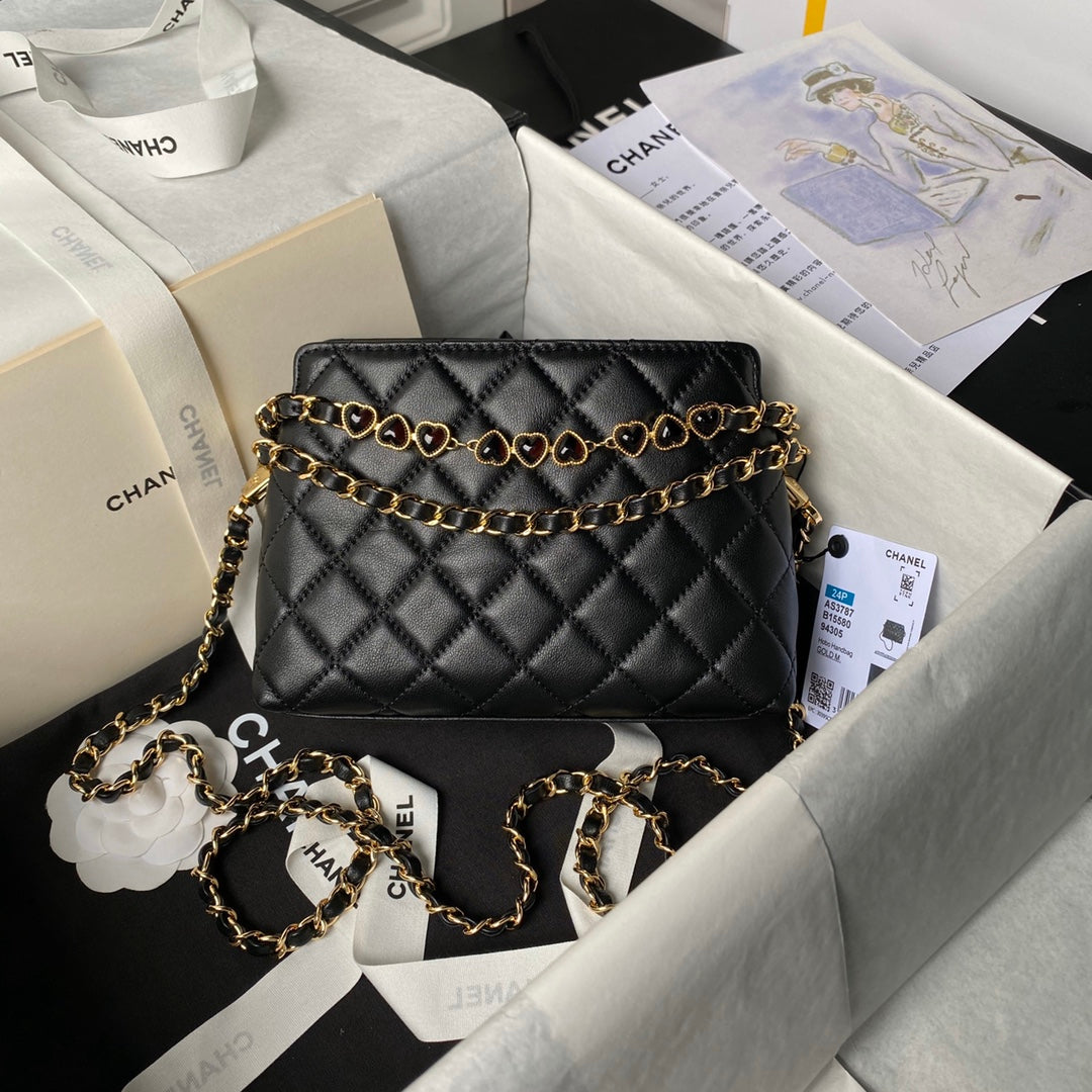 Pochette 24P avec chaîne 19 cm en cuir d'agneau noir