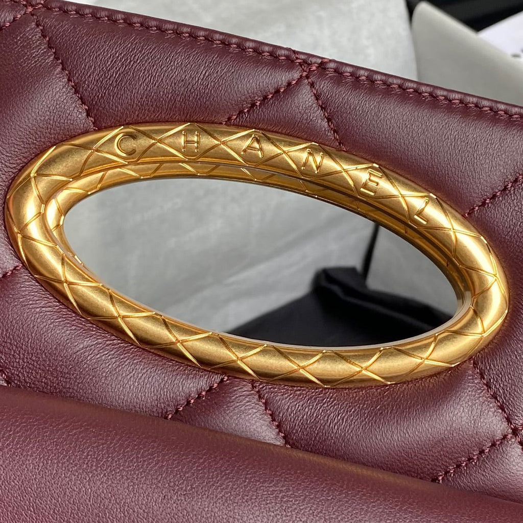 CC 24B CLUTH 25CM BURGUNDY LAMBSKIN