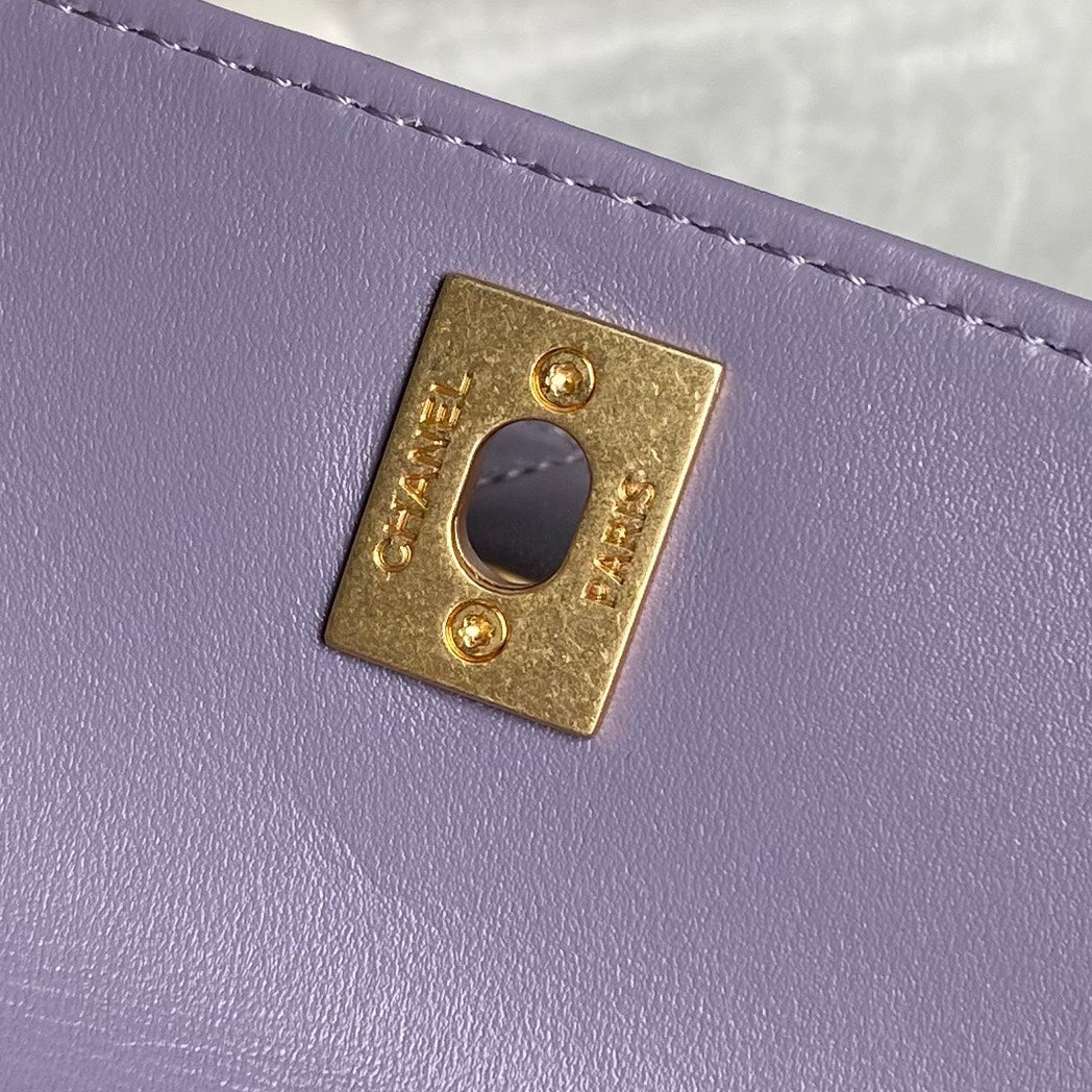 CC 24B POCHETTE 25CM CUIR D'AGNEAU VIOLET