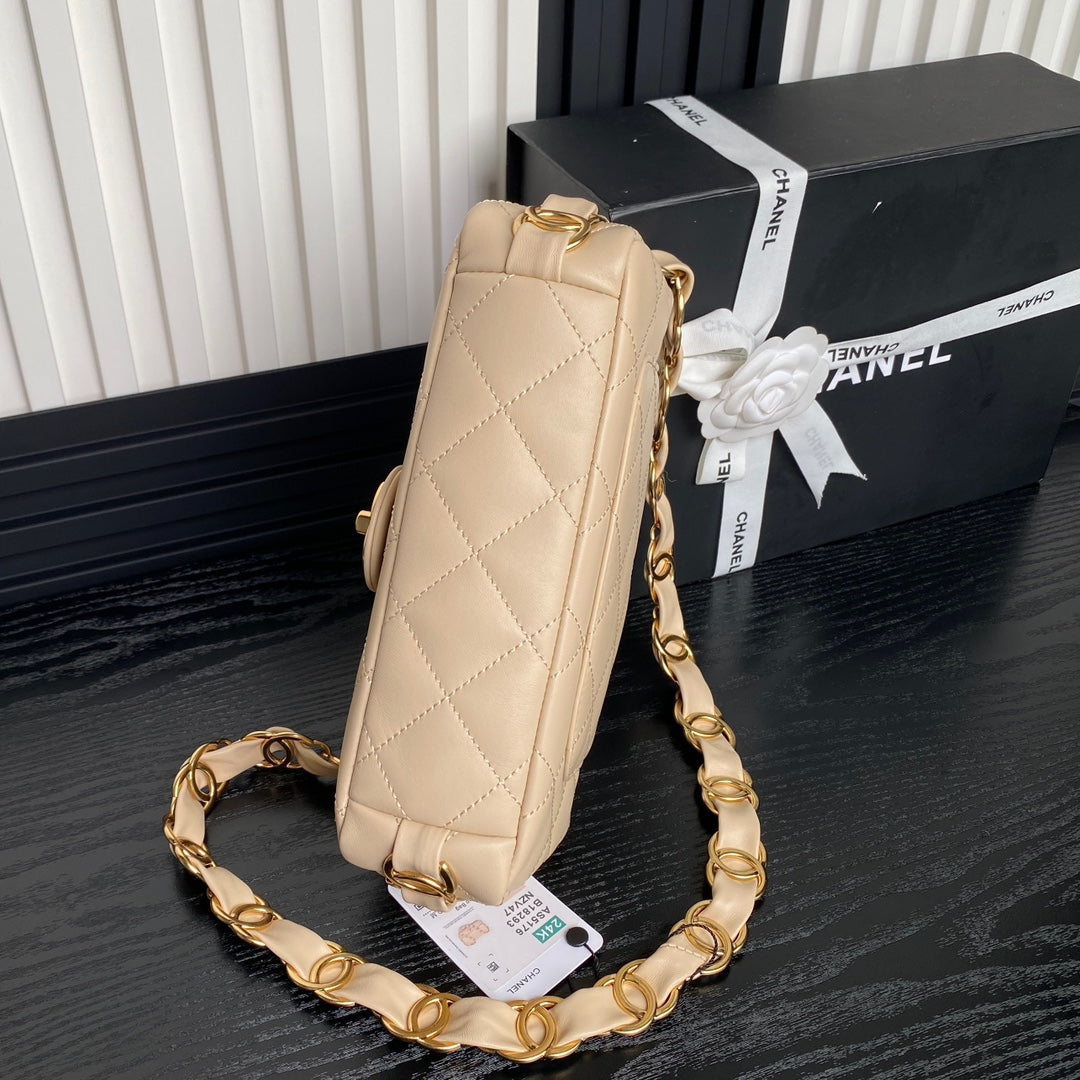CC 24K MINI SAC À RABAT 21 CM CUIR D'AGNEAU BEIGE QUINCAILLERIE DORÉ