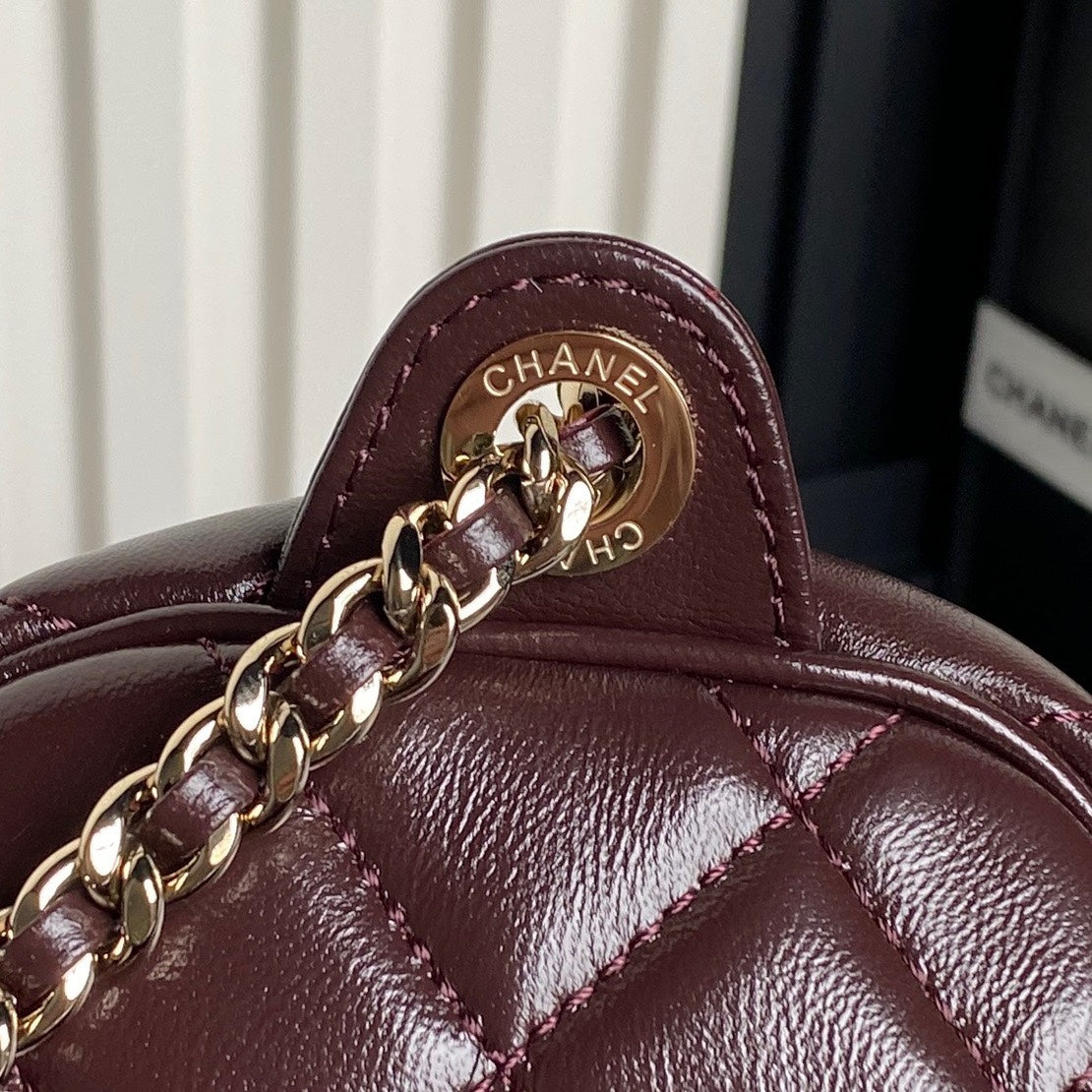 SAC APPAREIL PHOTO 24K EN CUIR DE VEAU BORDEAUX ET QUINCAILLERIE OR
