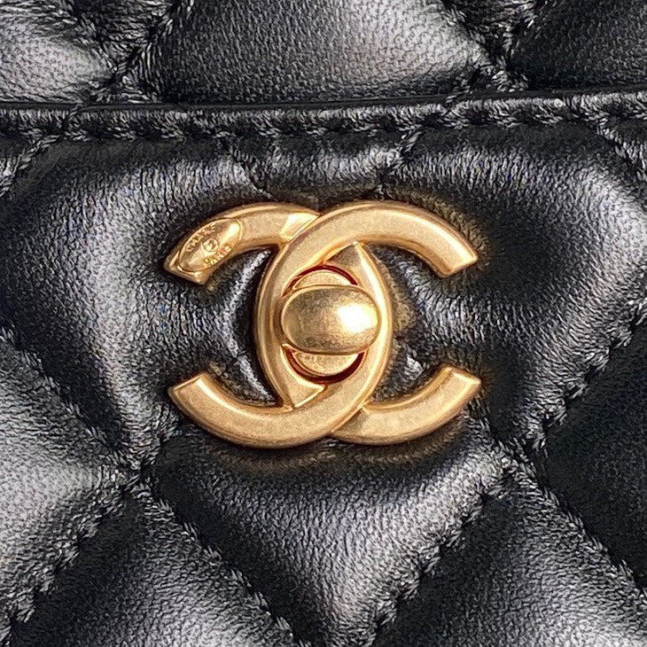 SAC CABAS 24K 32CM CUIR DE VEAU NOIR QUINCAILLERIE OR