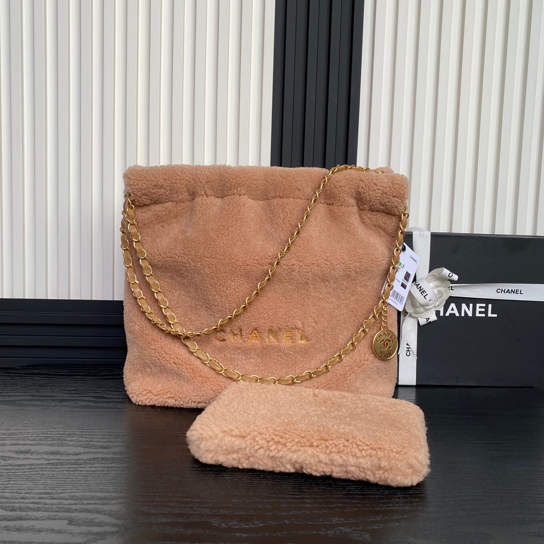CC 24K HOBO 22 BAG 35CM BROWN WOOL FUR
