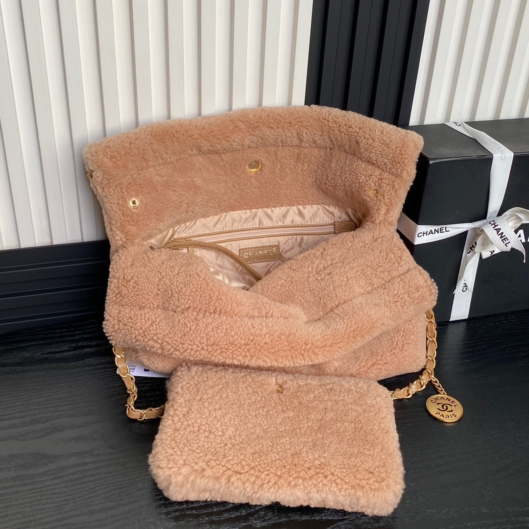 CC 24K HOBO 22 BAG 35CM BROWN WOOL FUR