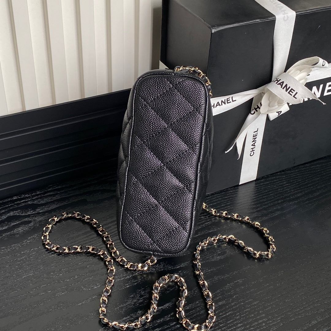 Sac Hobo CC 25C 21,5 cm avec poignée supérieure en cuir de veau grainé noir