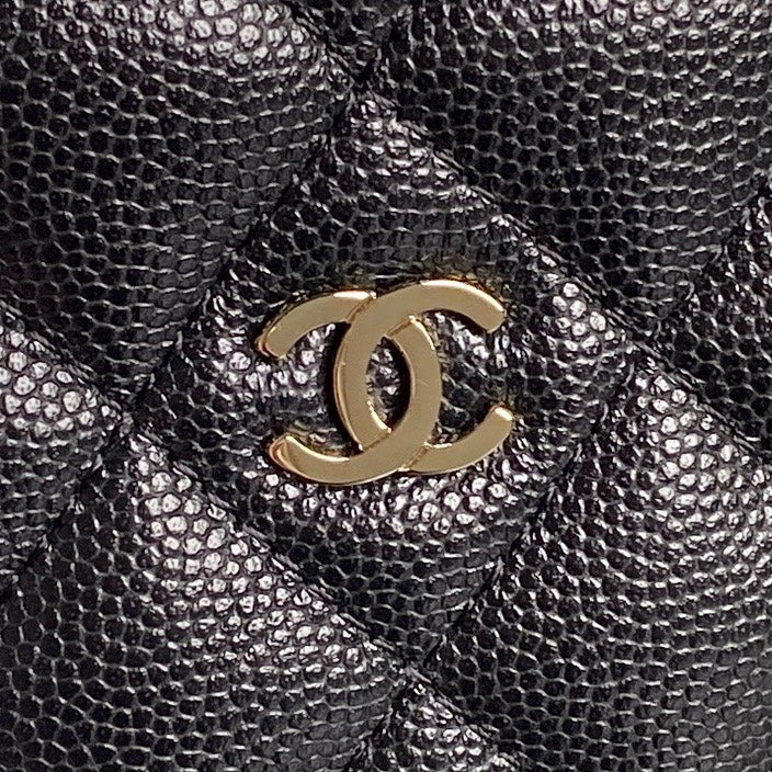 Sac Hobo CC 25C 21,5 cm avec poignée supérieure en cuir de veau grainé noir