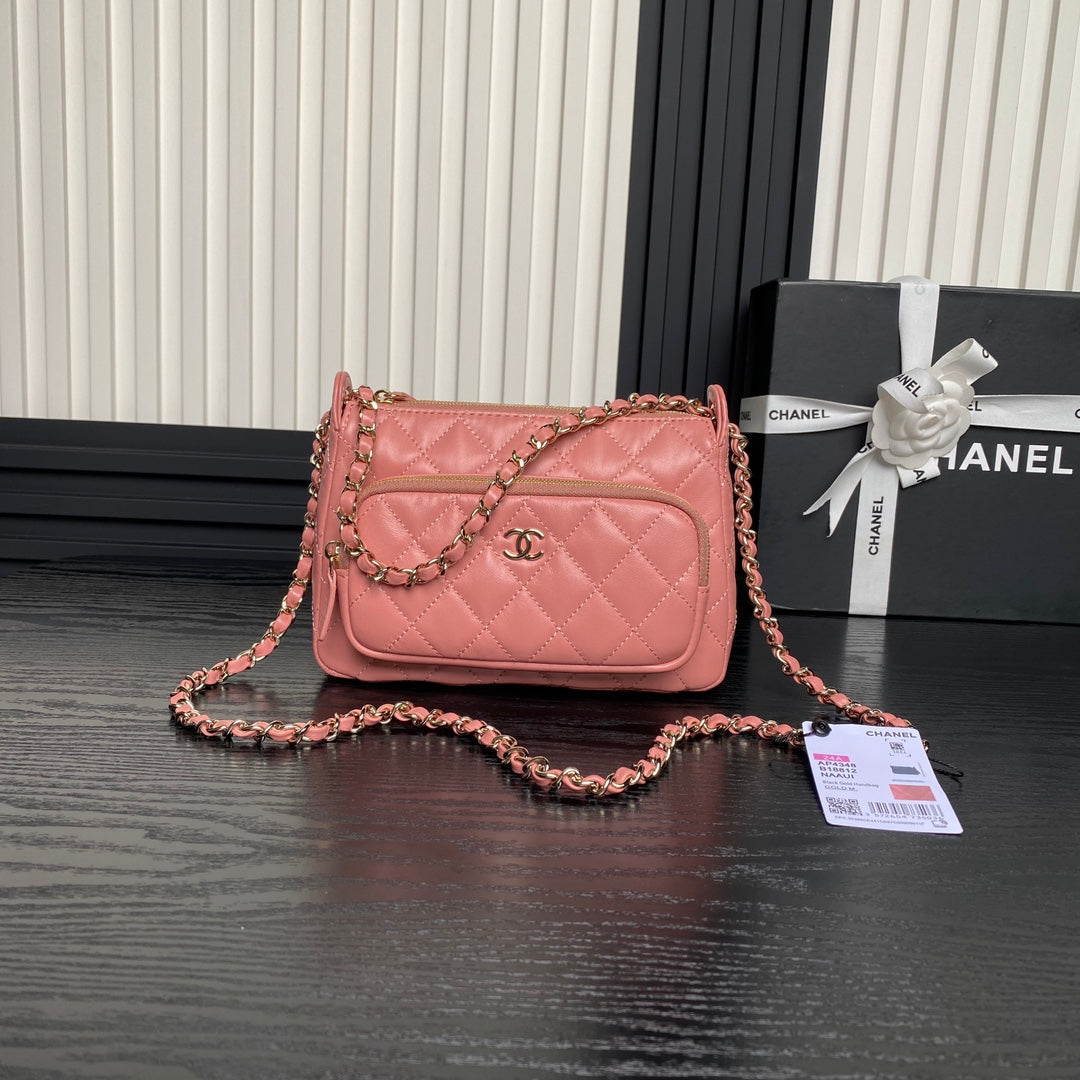 CC 25C CLUTCH WITH STRAP 21CM LIGHT PINK CALFSKIN