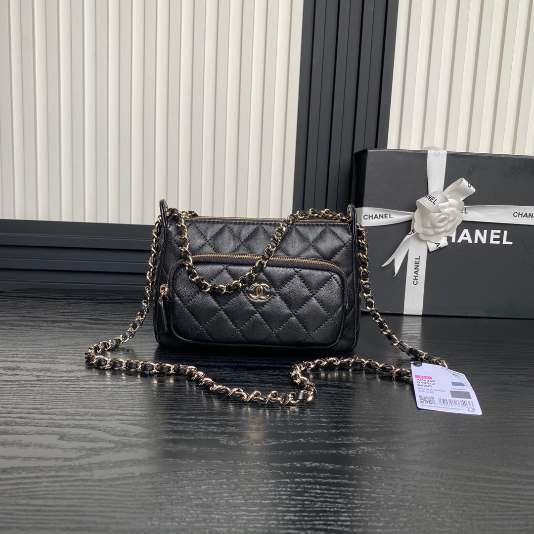 CC 25C CLUTCH WITH STRAP 21CM BLACK CALFSKIN