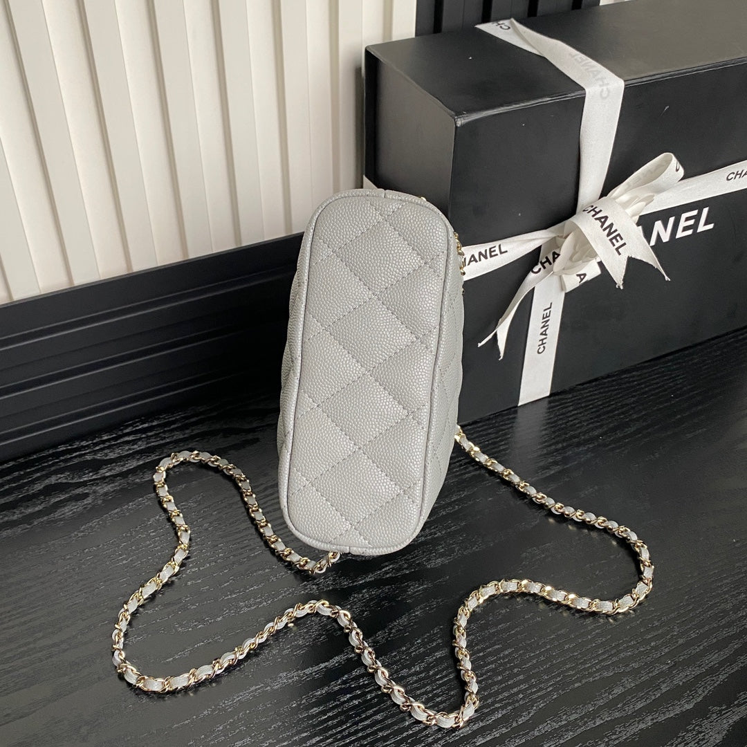 Sac Hobo CC 25C 21,5 cm avec poignée supérieure en cuir de veau grainé gris